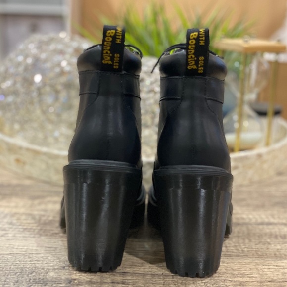 Dr. Martens Averil 6-eye Padded Collar Heel Boots - Picture 7 of 16